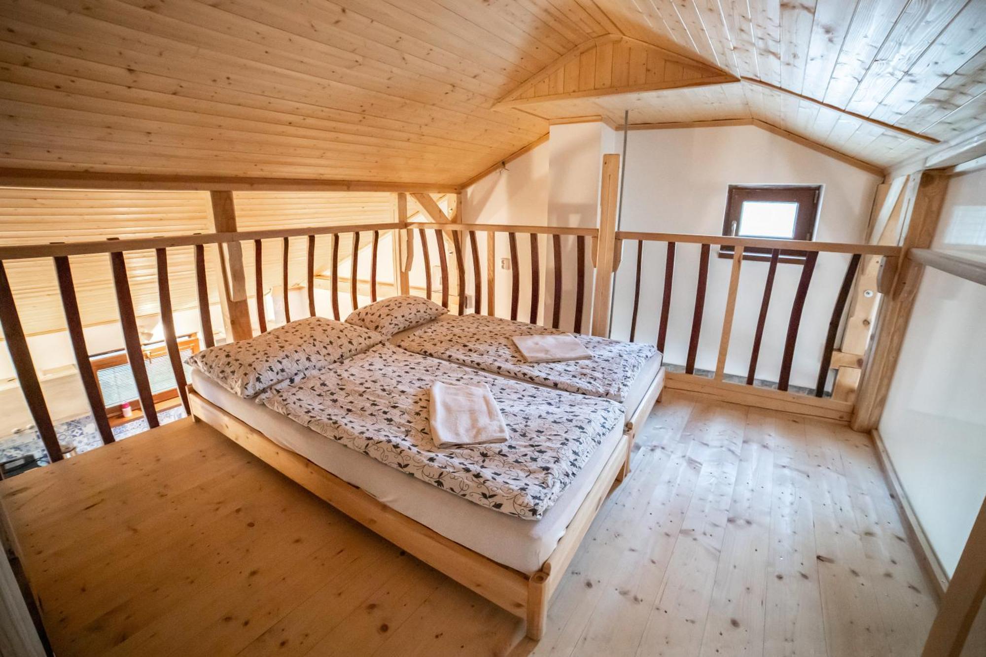 Vinný sklep Kovárna - Nad Presovnou Rohatec Exterior foto